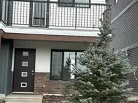 Townhouse in River’s Edge | 192 St NW, Edmonton