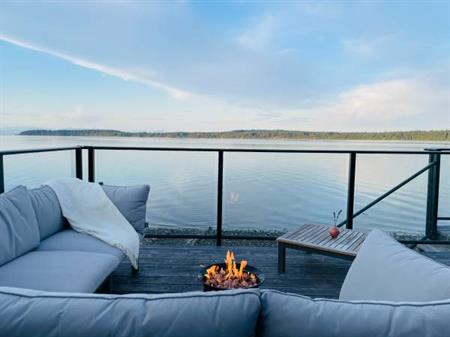 Walk on Waterfront Home w/ barrel sauna.