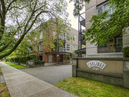 In the heart of Kitsilano Storage Parking In Suite Laundry