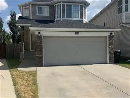 COZY HOME IN COUGAR RIDGE | 231 Cougar Plateau Way Southwest, Calgary