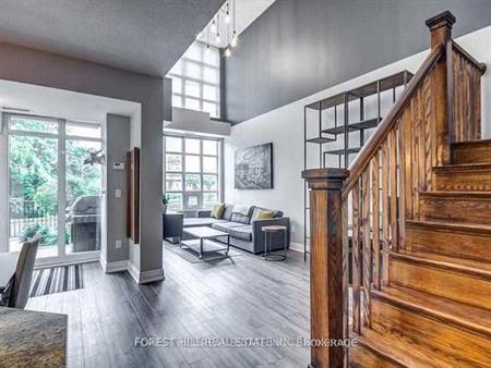 2+1 Bedroom, 2 Bathroom - Liberty Village Townhouse