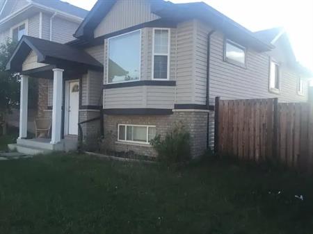 2-Bedroom Upper Level for Rent in saddleridge  from 15/Oct/24 | Calgary