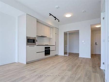 BRAND NEW 2 BEDS 2 BATHS LUXURIOUS CONDO