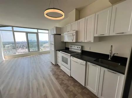 University City Condo top floor – 19th floor - Amazing views, Quietness, Privacy | 1903 - 3820 Brentwood Road Northwest, Calg