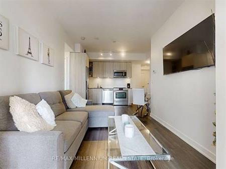 1 Bedroom, 1 Bathroom - Garrison Point Condos