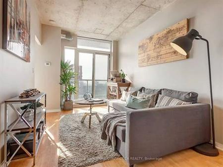 1+1 Bedroom,1 Bathroom - Westside Gallery Lofts