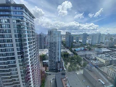 Amazing city and water view 2 bed 1den condo in Yaletown