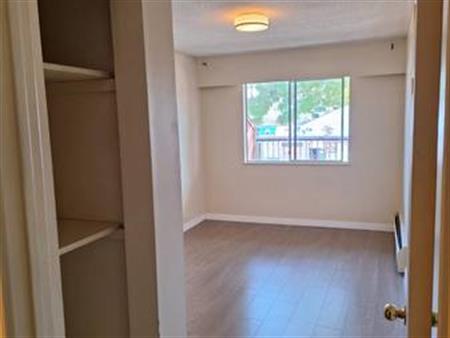 One Bedroom Apartment w/ Large Balcony for Rent