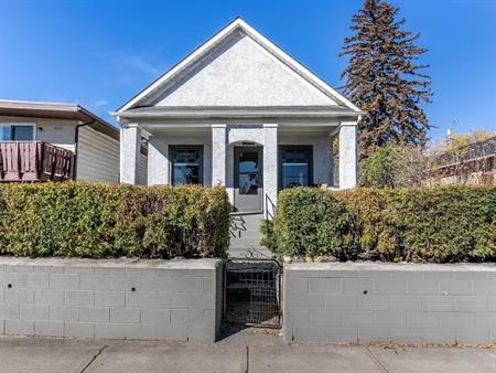 Charming Bungalow for Short-Term Rental in Historic Ramsay Neighborhood | Calgary