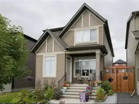 A beautiful modern home, with delightful decor and a fantastic floorplan | Calgary