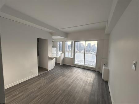 1 Bedroom - 3340 Durocher, Montréal