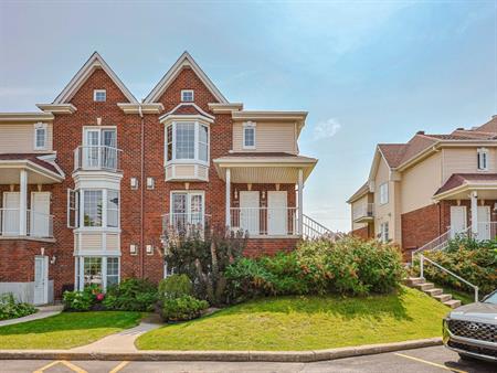 Appartement à Louer Laval Chomedey