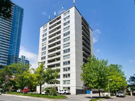 Redpath Tower - Yonge and Eglinton | 95 Redpath Ave., Toronto