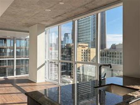 Entertainment district parking included outdoor rooftop pool!