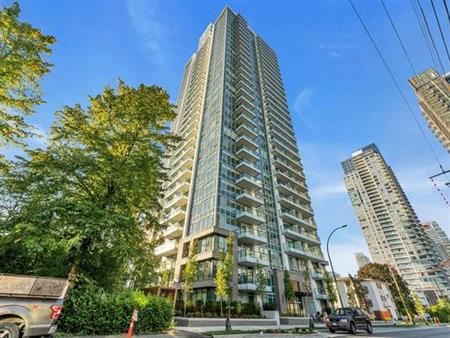 Metrotown Prime Location 1 Bed 1 Bath A/C Apartment for Rent