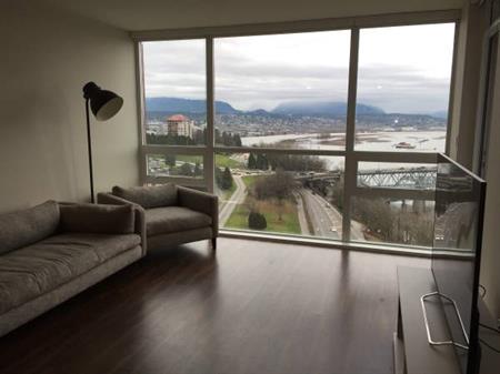 Modern Spacious Unit with Balcony, great views and 1 Parking spot