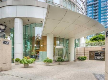 Palisades Building, Downtown Vancouver, 2 bedroom+Den