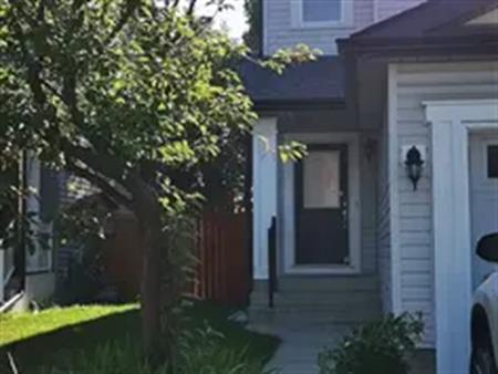 Single family 2-story 3-bedroom house in Calgary (Copperfield) | Calgary