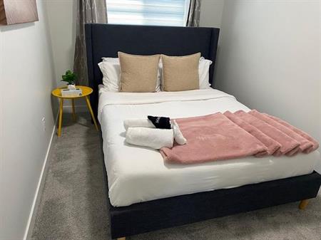 Fully-furnished 1 bed cozy legal basement suite | Edmonton