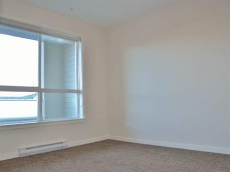 1 bedroom with Balcony. $1775, water included. Promenade on Jacklin