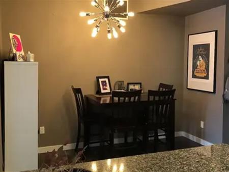 Open concept 1 plus den DT Condo | 507 - 10518 113 St, Edmonton