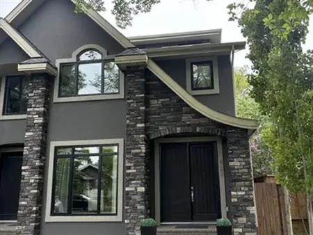 Custom Built 3 Storey home in Mount Pleasant | 427 21 Avenue Northwest, Calgary