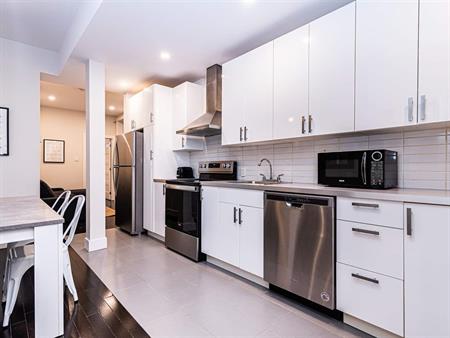 1 CH - 1 SDB - Montréal - $2,000 /mo