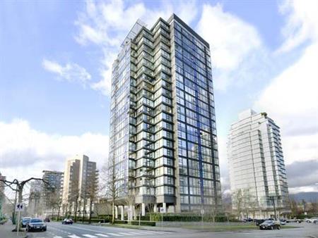 Furnished 1 Bedroom +den condo at Vancouver Downtown West end for rent