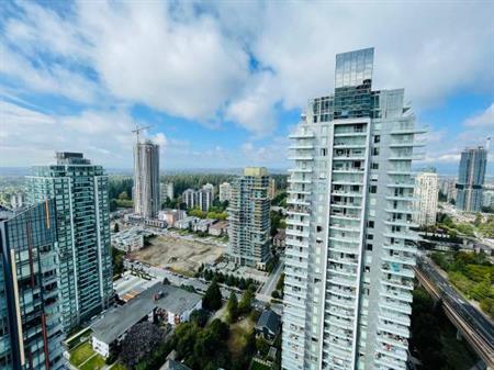 Metrotown SunTower 1bed 1bath with parking locker