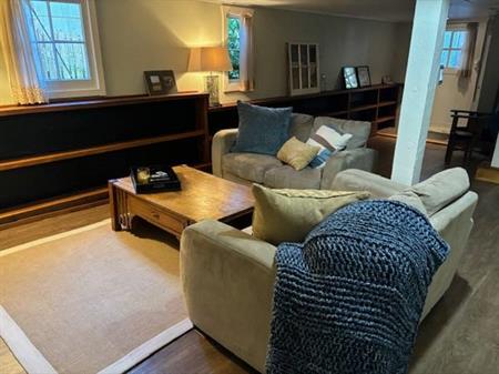 FURNISHED 1br/1bth COOK ST VILLAGE