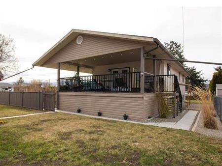 2 bedrooms 1 bathroom Basement Suite