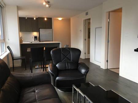 PET WELCOME -Available November 1st-FURNISHED 2 BEDROOM @ 1009 HARWOOD