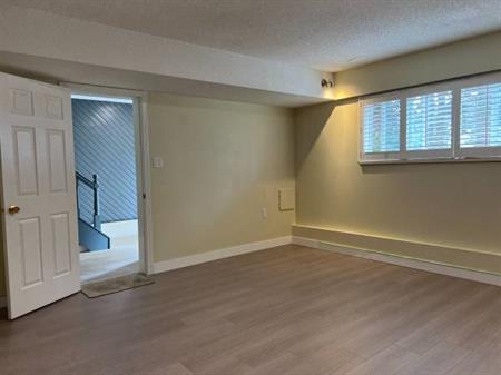 4 Beds 2 Bath upstairs unit for rent in Lackner