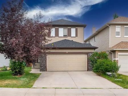 Renovated Oasis in Evergreen | 74 Everglen Crescent Southwest, Calgary