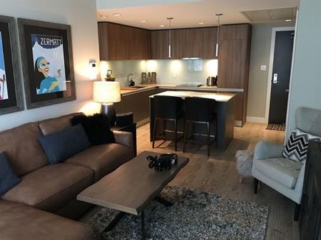 Gorgeous 1 BR fully furnished Executive Rental. | 1005 - 1122 3 St SE, Calgary