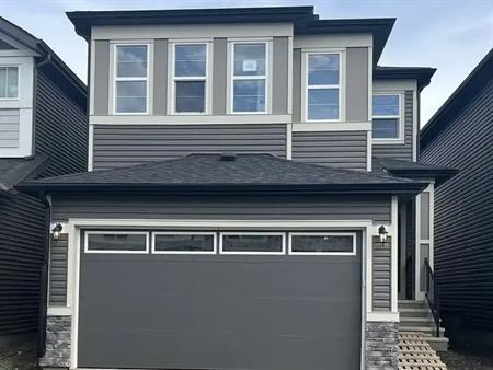 Brand New and spacious 3 bedroom + 2.5 bathroom | Calgary