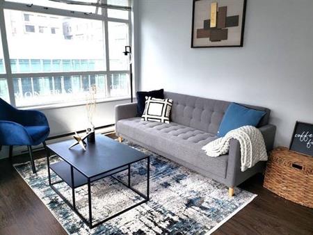 ☺☻☺ Furnished Corner Unit in a Prime Downtown Location