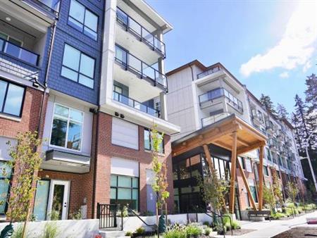 South Surrey / White Rock Brand New 1 Bed 2 Bath Condo - Great School