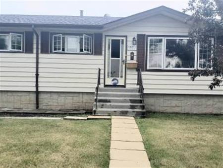 Beautiful 4 bedroom home for rent in Edmonton