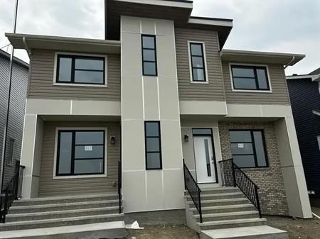 BRAND NEW MODERN 3 BEDROOM, 2.5 BATH DUPLEX IN LIVINGSTON, NW | Calgary