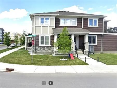 3-Bed + Bonus Room, 2-Car Garage End Unit Townhouse – Steps from Everything | 264 Carrington Way Northwest, Calgary