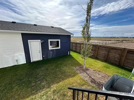 Amazing new townhouse for rent in a peaceful community of rangeview | 7363 202 Avenue Southeast, Calgary