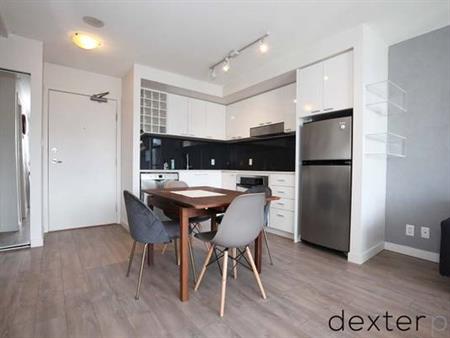 Downtown | Unfurnished 1 bedroom 1 bathroom w/ balcony at Spectrum 3