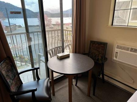 Weekly rentals in Cowichan Bay