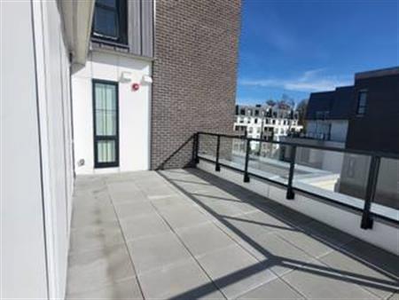 Brand New 3bed/ 2bath with DEN and huge terrace