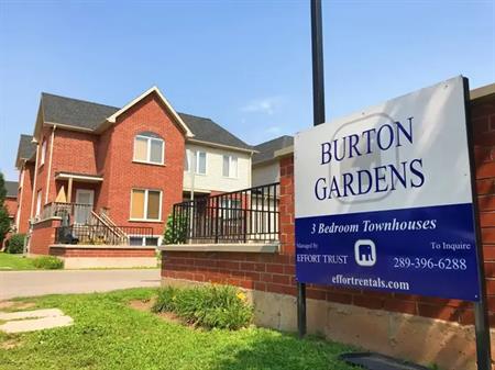 Burton Gardens Townhouses | 111 Burton St., Hamilton