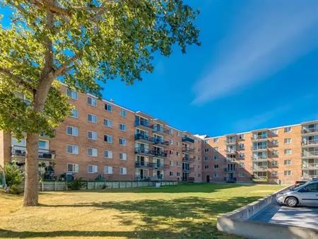 Elkwater Apartments | 505 56 Avenue SW, Calgary