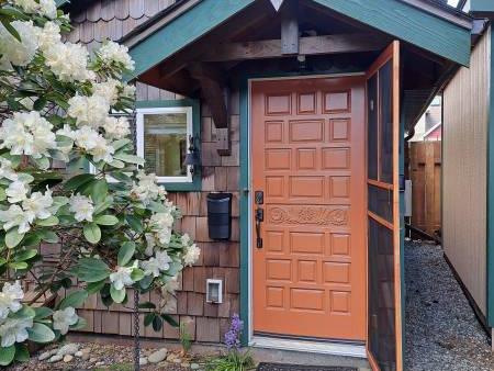 Tiny Private Cottage