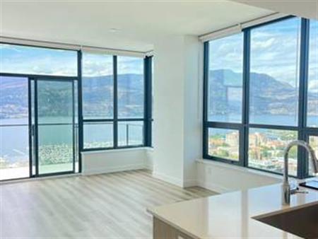 Brand New 2bed 2 bath stunning lake views Bertram building