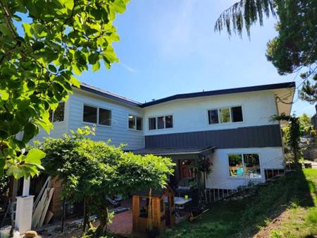 Large House 4bed & 2 bath. Cordova Bay Saanich